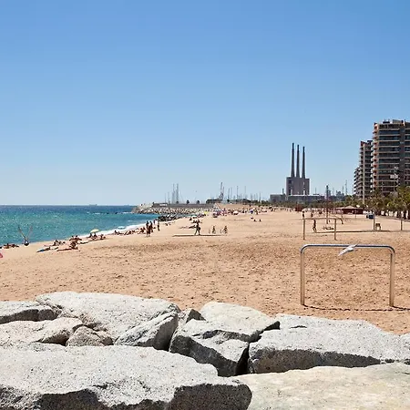 Port And Beach * 바달로나